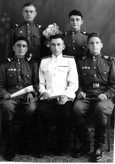 КАЖДОЕ ВРЕМЯ РОЖДАЕТ СВОИХ ГЕРОЕВ 